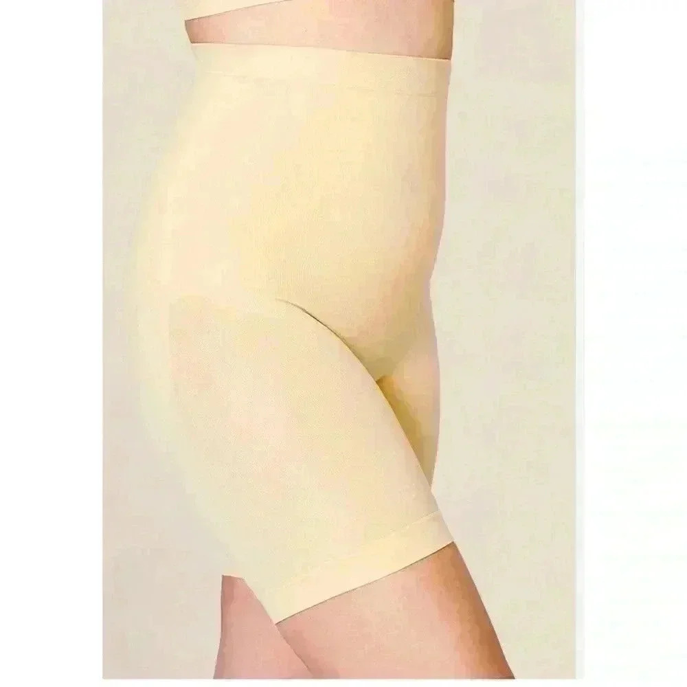 BNWOT Shapermint Essentials All Day Everyday High Waisted Shaper Shorts M/L